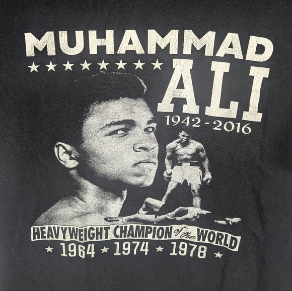 Delta Pro Weight Muhammad Ali Heavyweight Champion boxing T-shirt mens L - Picture 2 of 4